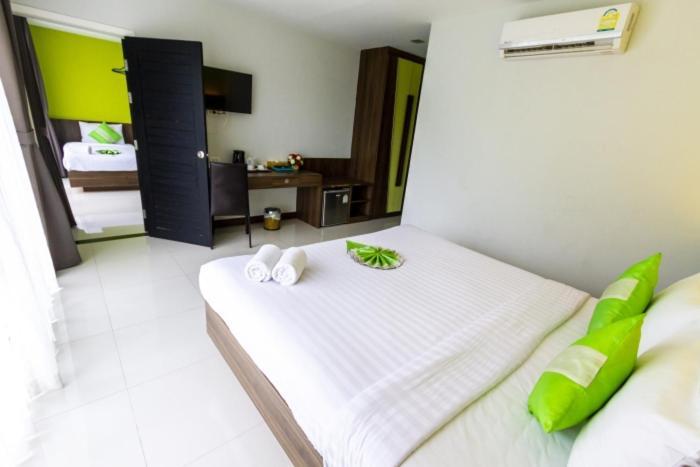 Dipantai Boutique Beach Resort Patong Kültér fotó