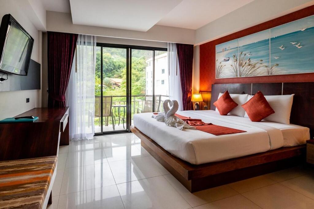 Dipantai Boutique Beach Resort Patong Kültér fotó