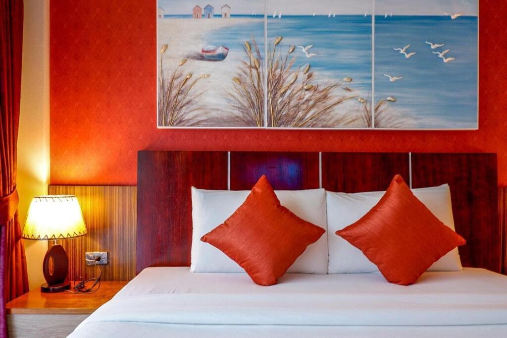 Dipantai Boutique Beach Resort Patong Kültér fotó