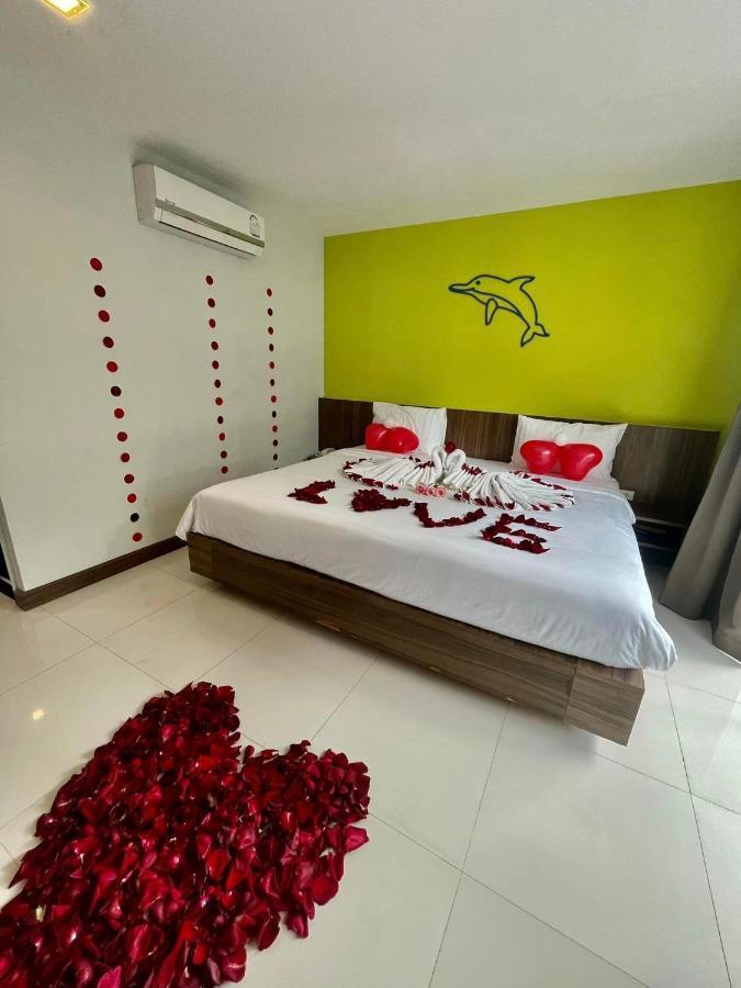 Dipantai Boutique Beach Resort Patong Kültér fotó