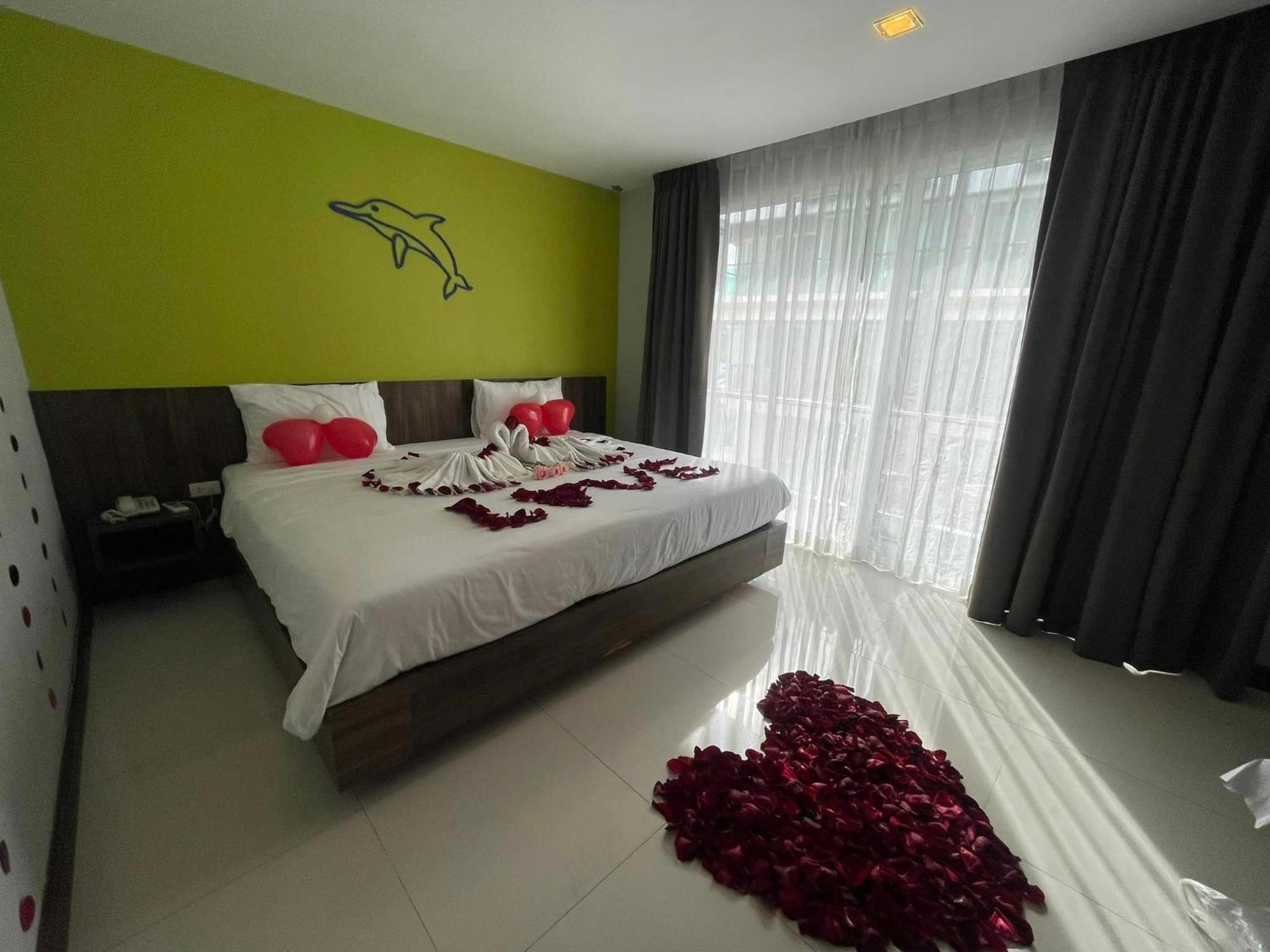 Dipantai Boutique Beach Resort Patong Kültér fotó
